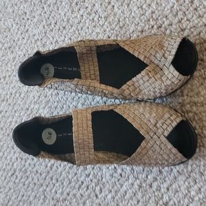 Womens shoes